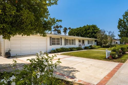 1242 Smoke Tree Ln, Santa Ana, CA 92705-2371