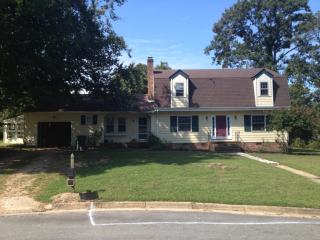 111 Jankin Ln, Sandston, VA 23150-2819