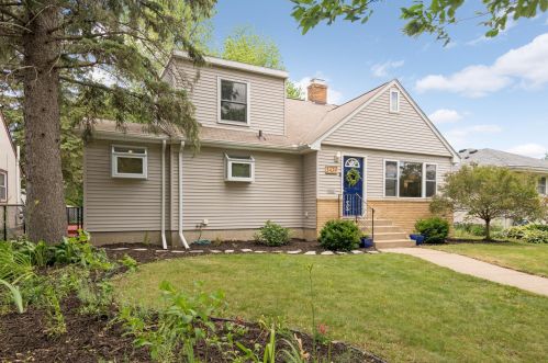 3439 Lee Ave, Minneapolis, MN 55422-2857