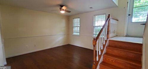 12525 Plymouth Ct, Woodbridge VA  22192-2347 exterior