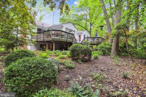 391 Harwin Dr, Severna Park, MD 21146-2012