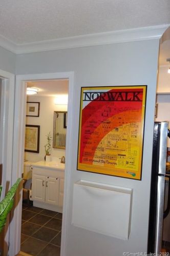 22 Dr Martin Luther King Jr Dr, Norwalk CT  06854-2741 exterior