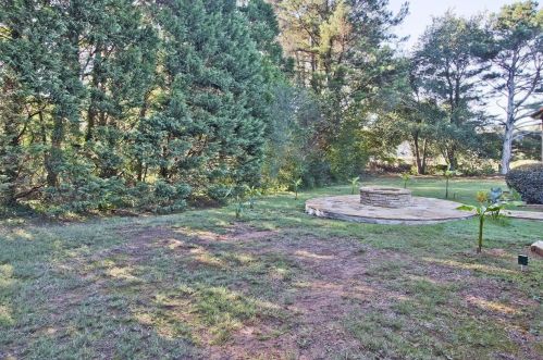 1073 Jimson Cir, Conyers GA  30013-2042 exterior