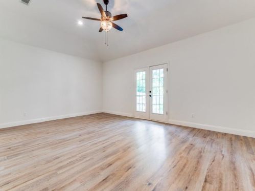 8309 Thornhaven Ct, North Richland Hills TX  76182-8625 exterior