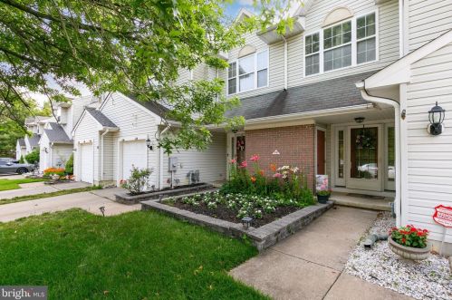 11 Kimberly Dr, Runnemede, NJ 08078-2100