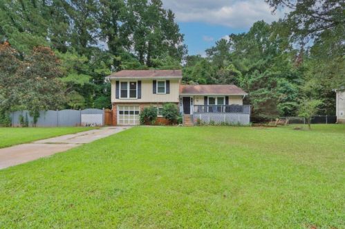 62 Twin Creek Trl, Kennesaw, GA 30144-1564