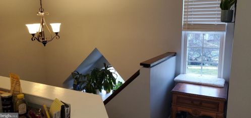 89 Pinewood Dr, Trenton, NJ 08690-3353