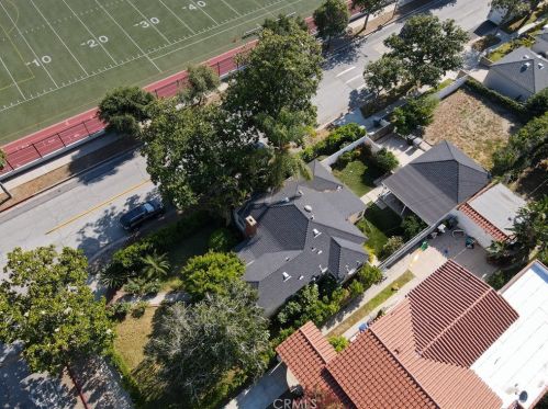 1401 Hillcrest Ave, Glendale CA  91202-1505 exterior