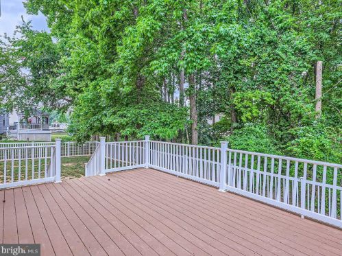 565 Windsong Dr, Aberdeen MD  21001-1809 exterior