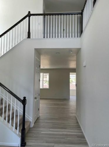 27404 Roxbury Pl, Denver CO  80016 exterior