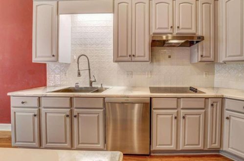1900 Lancaster Dr, Conyers GA  30013-6442 exterior