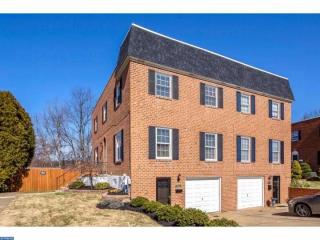 11144 Hendrix St, Philadelphia, PA 19116-2326