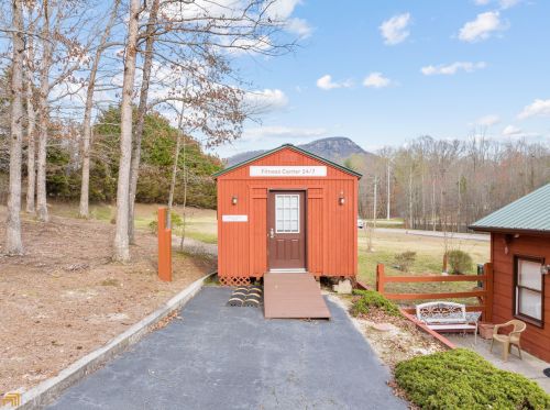 281 Stag Leap Dr, Cleveland GA  30528-2965 exterior
