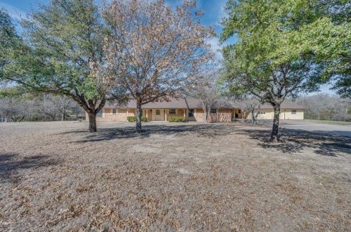 2811 Clearview Dr, Midlothian TX  76065-5457 exterior