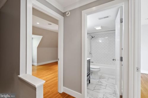 1726 Lombard St, Philadelphia PA  19147-1531 exterior