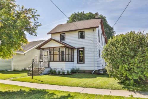1422 12th Ave, Fargo ND  58103-2919 exterior