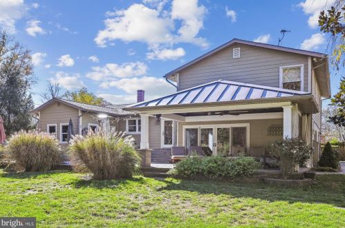 8 Wisler Ct, Severna Park, MD 21146-3025