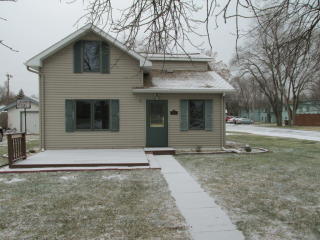 1290 Kansas Ave, Huron SD  57350-4538 exterior