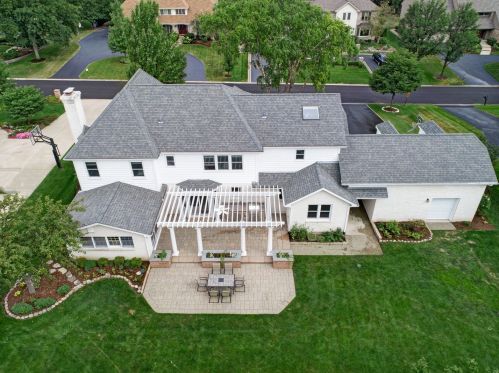 480 81 St, Willowbrook IL  60527-5985 exterior