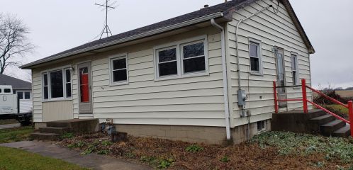9301 3000n Rd, Momence, IL 60954-3099