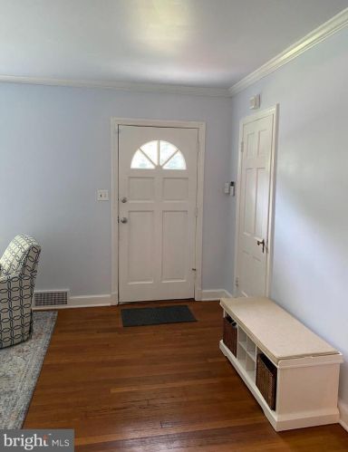 307 Dale Dr, Silver Spring MD  20910-5525 exterior