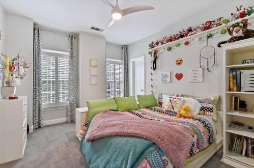 800 Lake Summit Dr, Atlanta GA  30342-1975 exterior