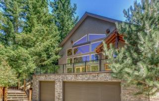 1530 Silver Beach Rd, Bellingham, WA 98229-2451