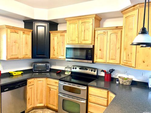 1011 8175, Sandy UT 84093-6617 exterior