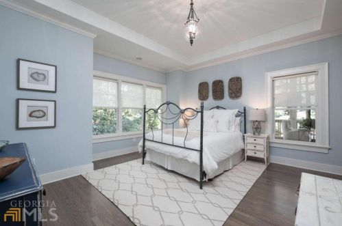 4711 Dudley Ln, Atlanta GA  30327-3330 exterior
