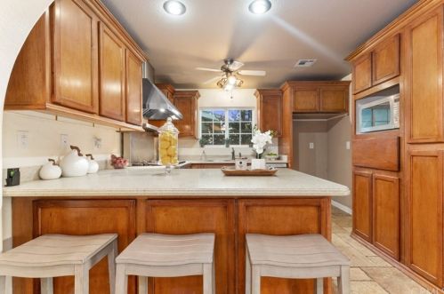 907 Marjan St, Anaheim CA  92806-4823 exterior