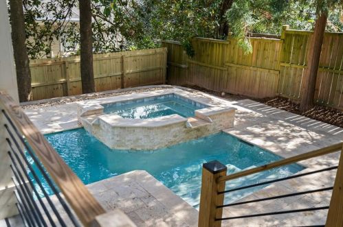 2731 Arden Rd, Atlanta GA  30305-1913 exterior