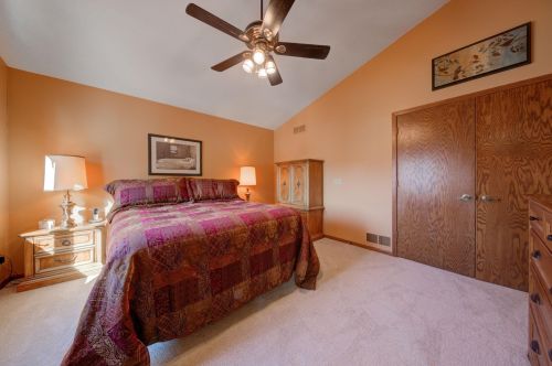 4561 Clf Rdg Ct, Saint Paul MN  55123-1811 exterior