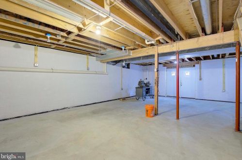 285 Michener Ct, Severna Park MD 21146-2051 exterior