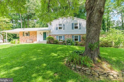 8622 Madley Ct, Springfield, VA 22152-3215