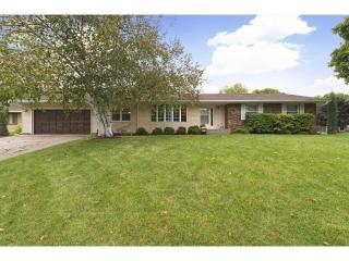2400 Southview Ct, Hastings, MN 55033-3411