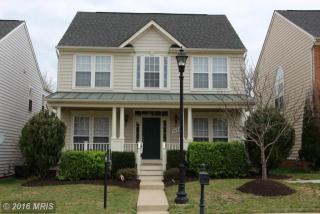 2492 Port Potomac Ave, Woodbridge, VA 22191-3069
