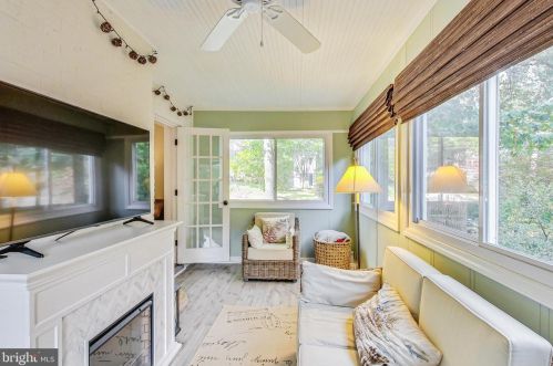 1506 Live Oak Dr, Silver Spring MD 20910-1543 exterior