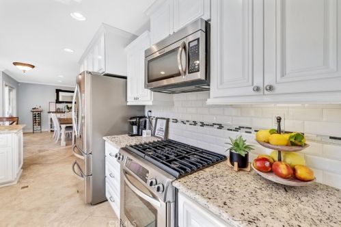 6128 Baja Dr, Anaheim CA  92807-4048 exterior