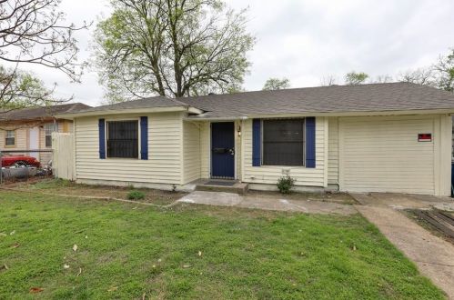 202 Elmore Ave, Dallas, TX 75224-2922