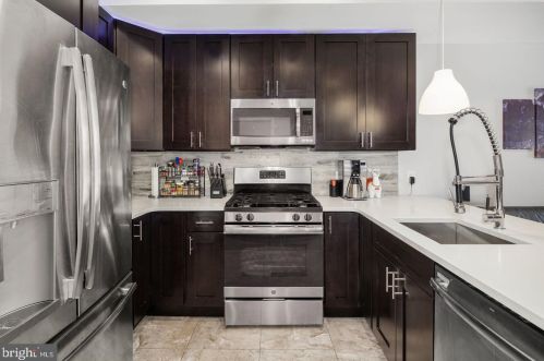 1220 28th St, Philadelphia, PA 19146-0036