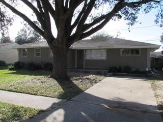 3900 Tartan Dr, Metairie LA  70003-1445 exterior