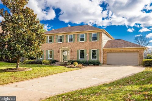 12600 Noble Victory Ln, Herndon, VA 20191-5832