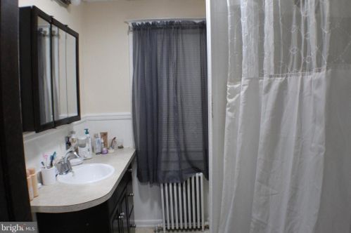 1309 Rose Ave, Lancaster PA  17601-4323 exterior