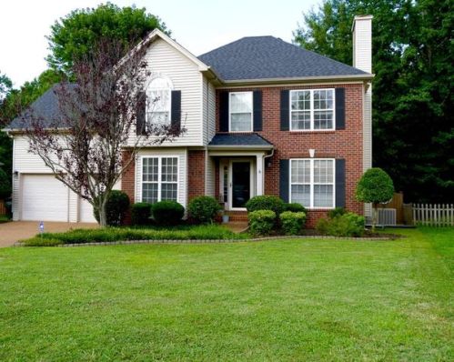 412 Jameswood Ct, Hermitage, TN 37076-5717