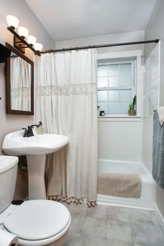 1616 Demont Ave, Saint Paul MN  55109-2112 exterior