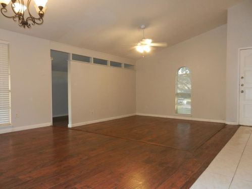 1451 Wind Cave Cir, Plano TX  75023-7336 exterior