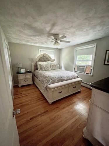435 Middle Rd, Warwick RI  02818-2324 exterior