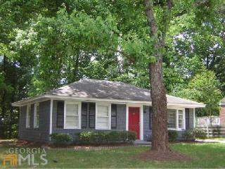 2292 Old Spring Rd, Smyrna GA  30080-1317 exterior