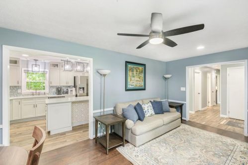6869 Lockridge Dr, Atlanta GA  30360-1514 exterior
