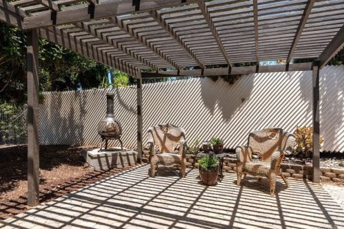 2004 Troy Pl, Vista CA  92084-4831 exterior